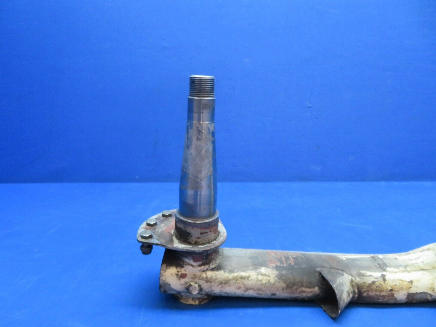 Early Cessna 310 / 310B RH Main Gear Assy P/N 0841000-96 FOR PARTS (1223-188)