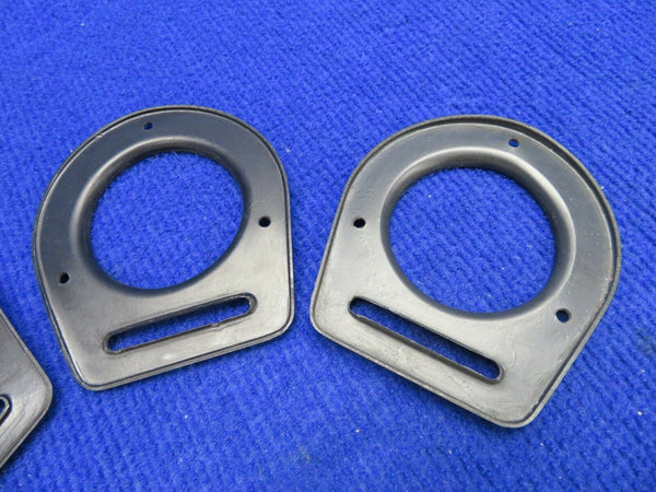 Piper Cover Assy Air Vent Black Plastic LOT OF 4 P/N 65735-19 (0222-389)