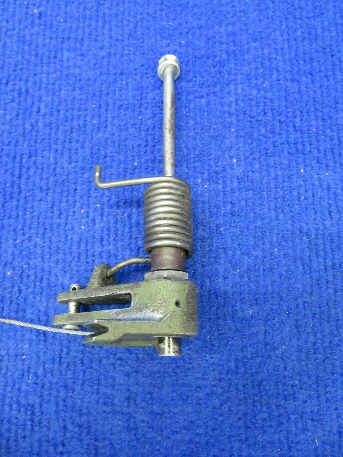 1956 Cessna 310 Torsional Actuator Cabin Step P/N 0811595-1 (0422-461)