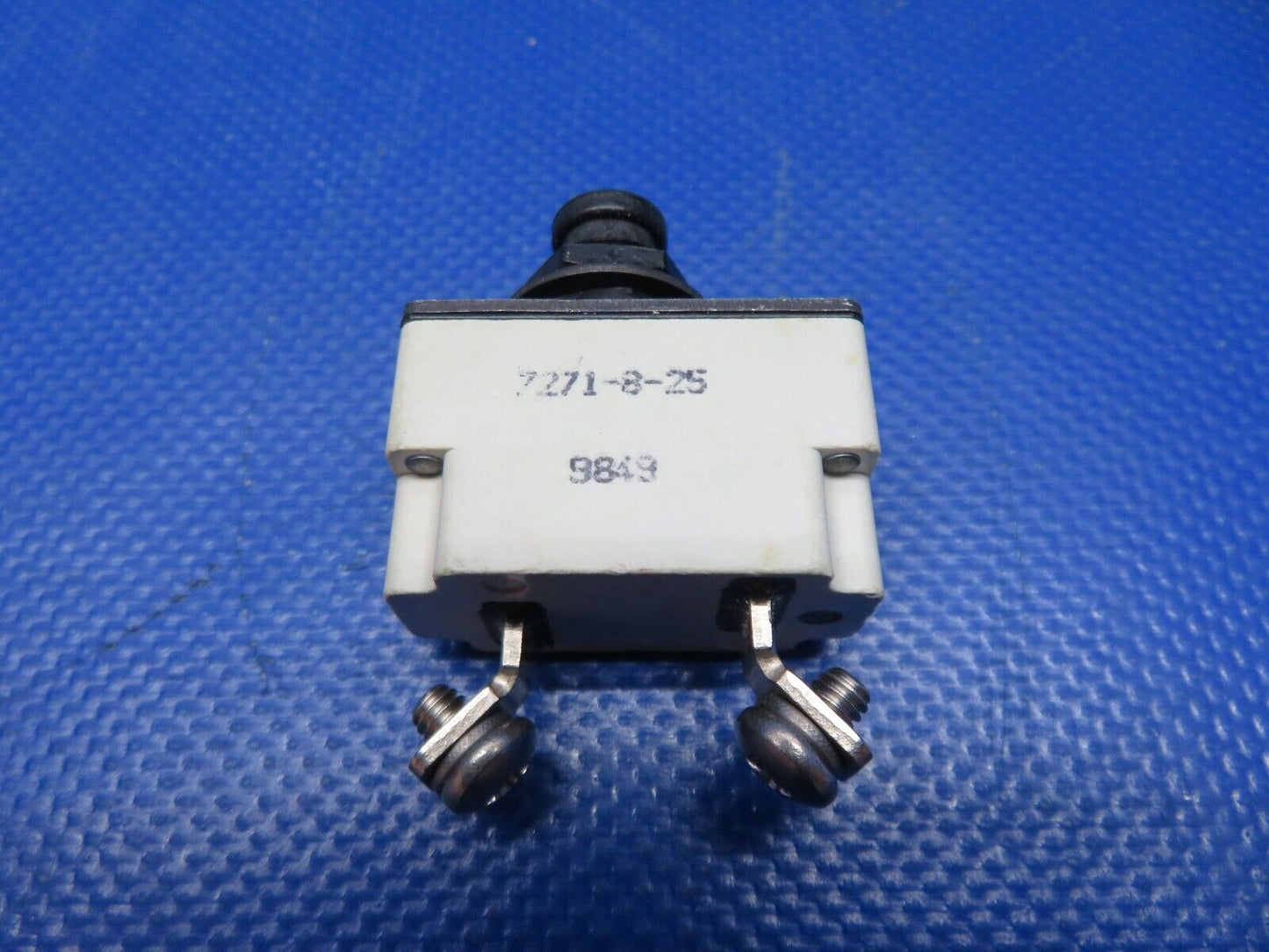 Klixon 25 amp Circuit Breaker P/N 7271-8-25 (0224-231)