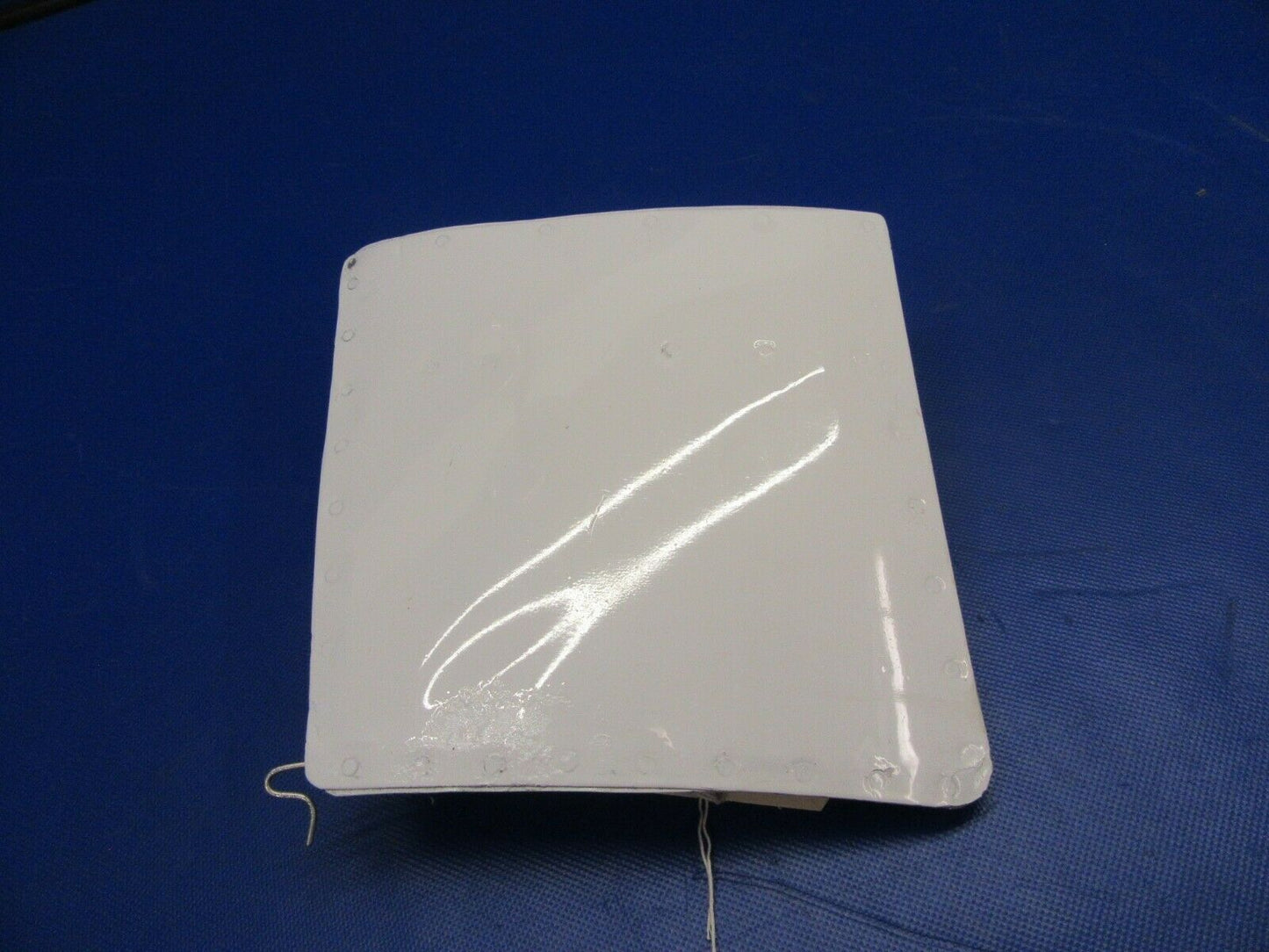 Cessna 210 / P210N Cowl Flap RH 1213261-217 (0421-630)
