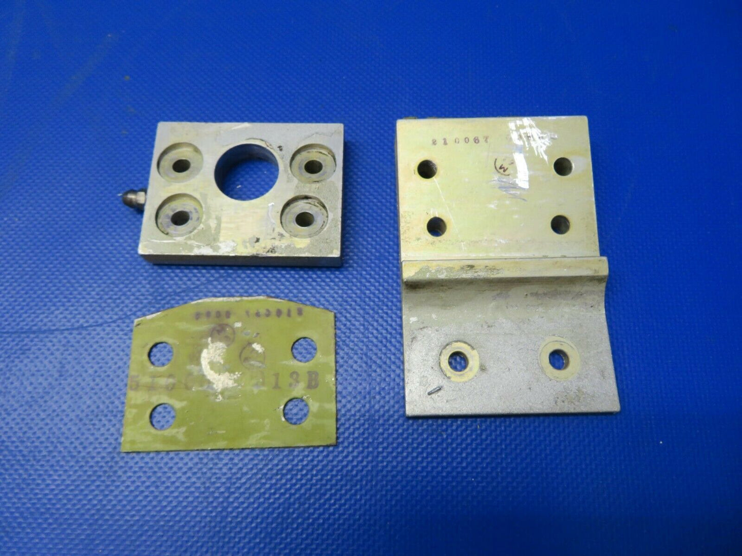 Mooney M20K Bracket Main Gear Attach w/ Plate & Shim RH 210067-009 (0721-1022)