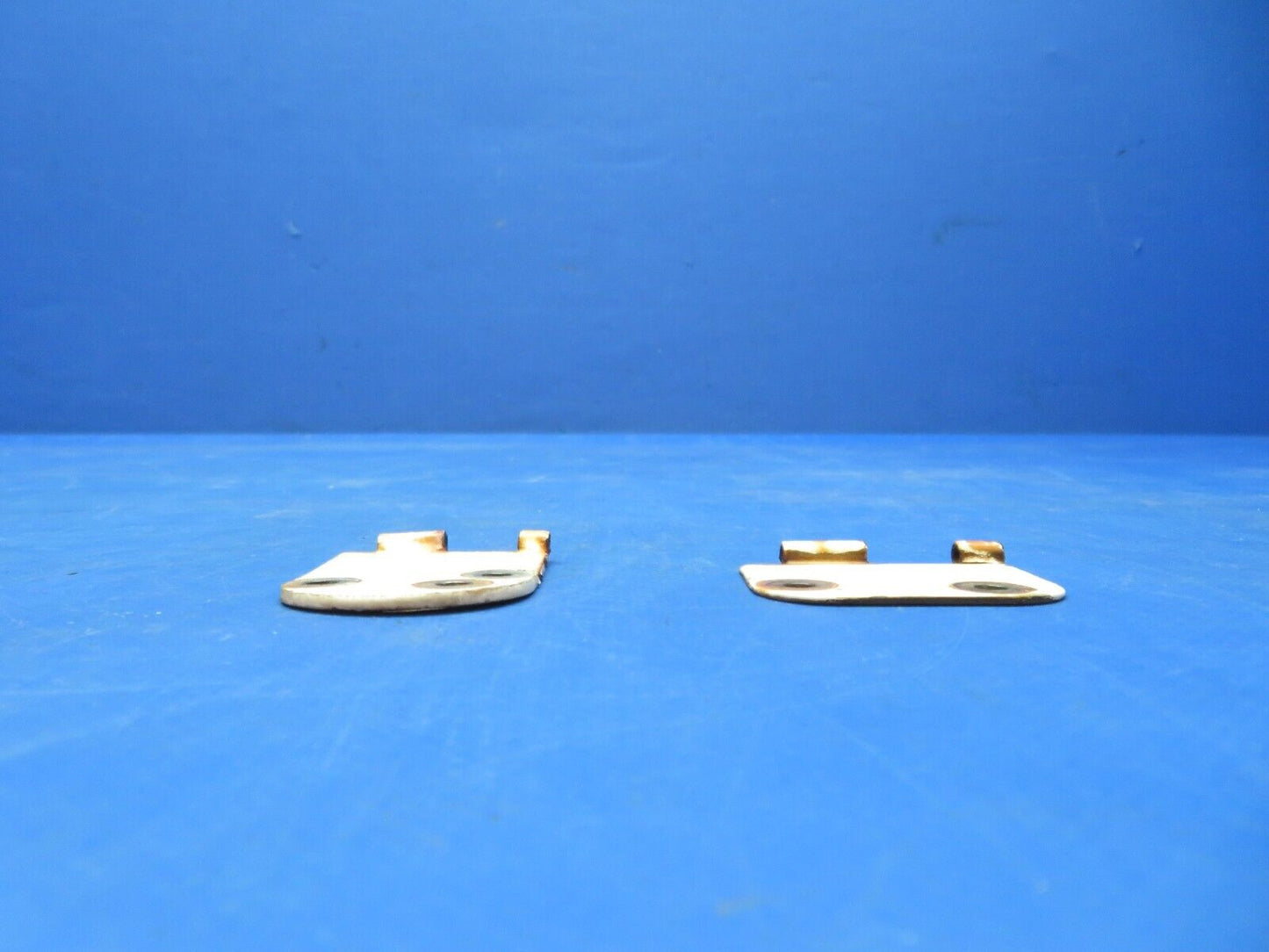 Cessna 172I RH Cabin Door Hinge Half Outer, Upper & LWR 0511237-2 (0923-631)
