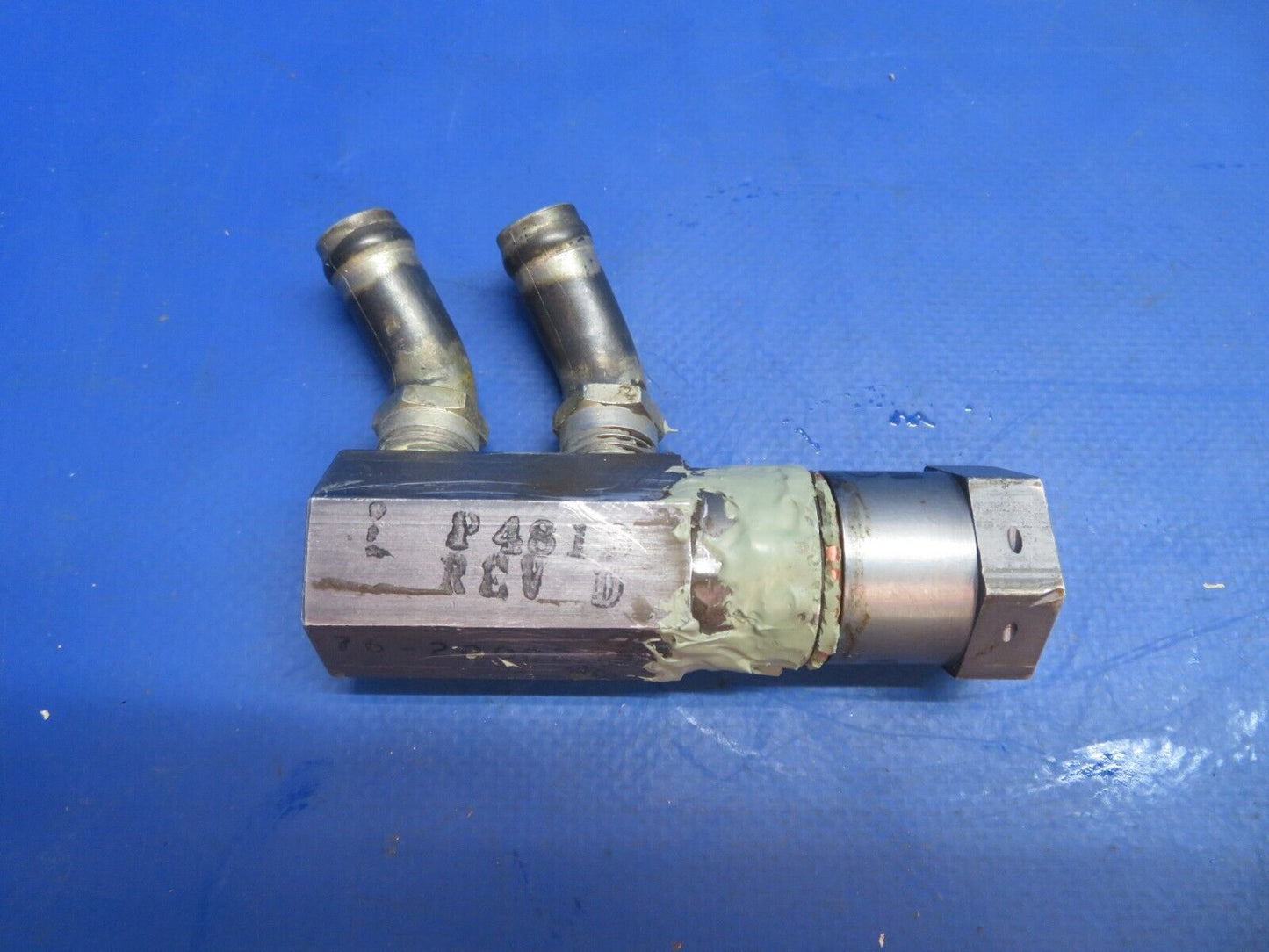 Piper Aerostar 602P Machen Fuel Valve Assy P/N 76-2002-5 (0123-860)