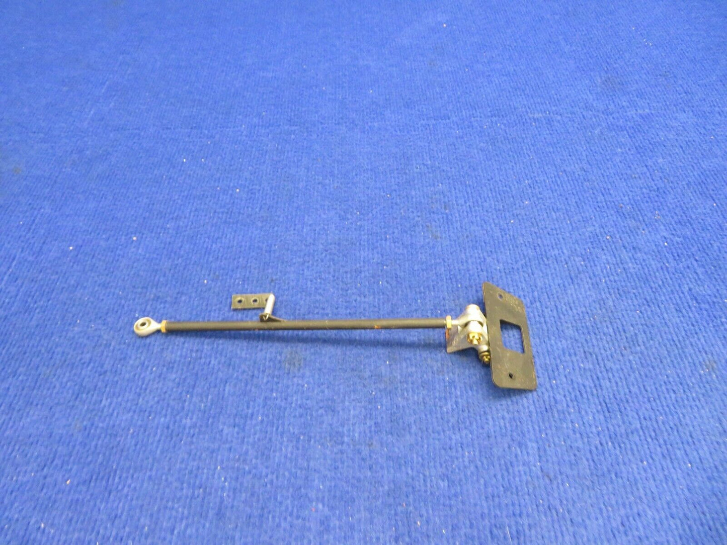 Piper Tomahawk PA-38-112 Door Latch Rod Assembly P/N 77514-04 (0422-315)