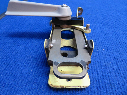 Socata Rear RH Box Assy Door Latch Mechanism w/ Handle P/N 25025003 (0622-901)