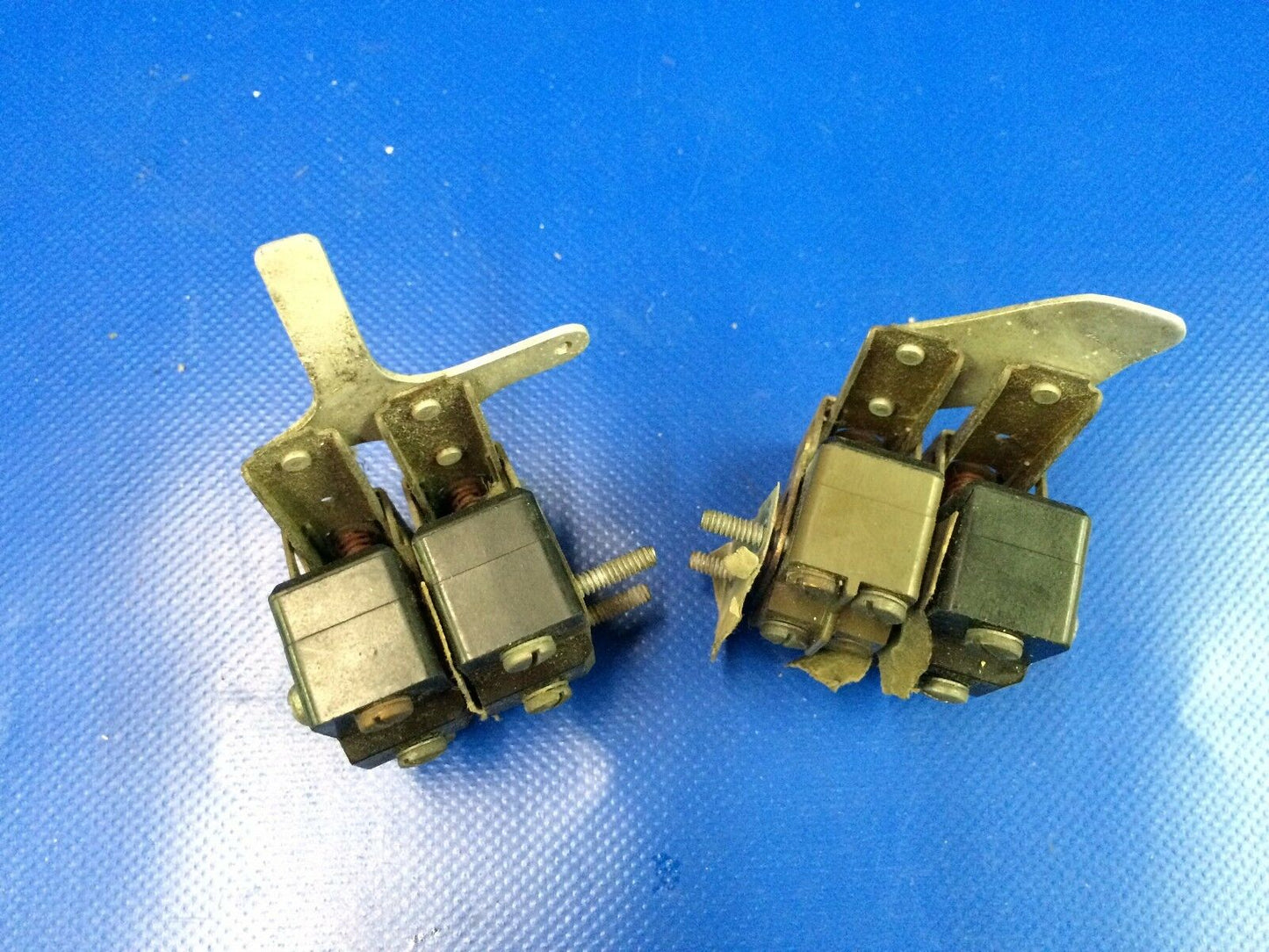 Beech Baron 58 Landing Gear Limit Switches P/N 95-364011 (1116-03)