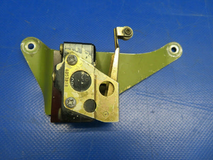 Cessna 310P Bracket Up Limit Switch P/N 5045028-5 (0620-747)