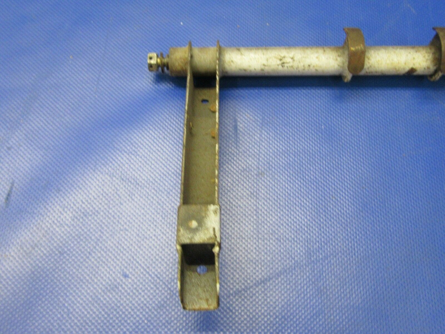 Cessna 210 / P210N Nose Gear Door Torque Tube P/N 1217077-1 (0421-545)