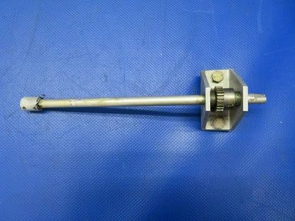 1956 Cessna 182 Fuel Selector Valve Shaft P/N 0716635-1 (0721-797)