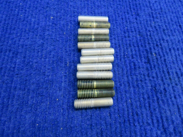 Superior Exhaust Manifold Stud LOT OF 12 P/N SA402151 P07 NOS (0222-843)