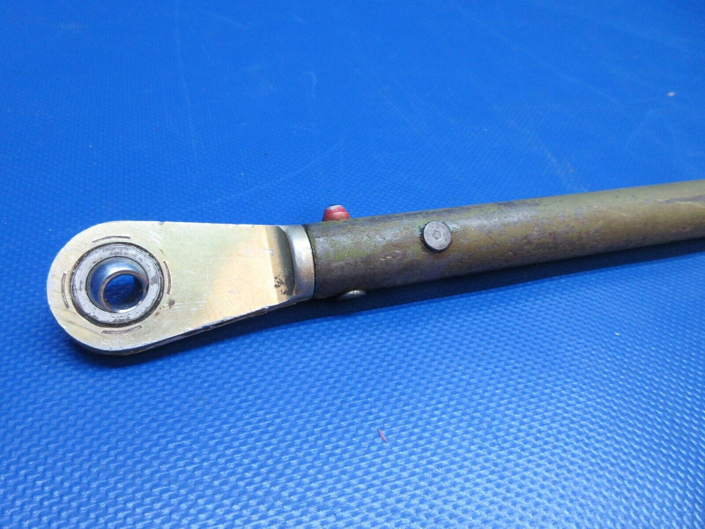 Cessna 401 / 401A AFT Tube Assy Main Gear Retract P/N 0840125-13 (0124-1415)