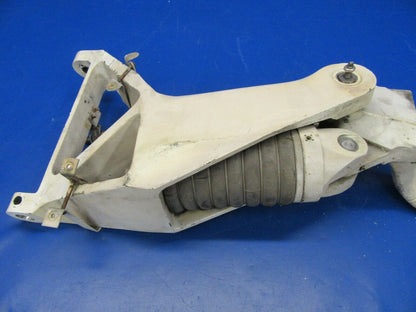 Beech Sierra B24R Main Landing Gear LH P/N 169-810001-601 (0719-217)