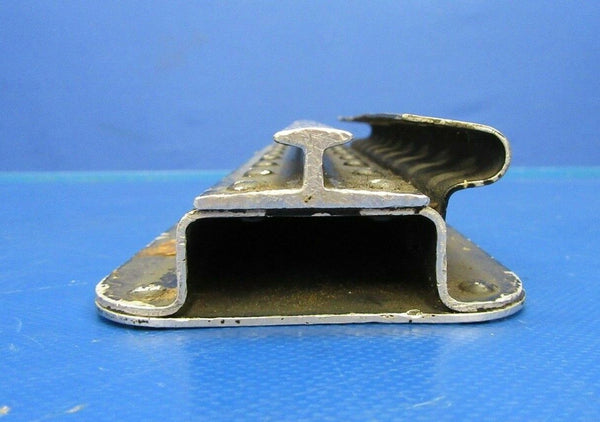 Cessna 310 / T310Q Seat Track Assy RH INBD OTBD 0812987-6, 0812987-7 (0619-109)