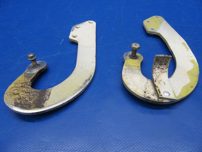 Beech Baron 58P Nose Baggage Hinges 002-410055-41 / 002-410055-43 (0320-247)