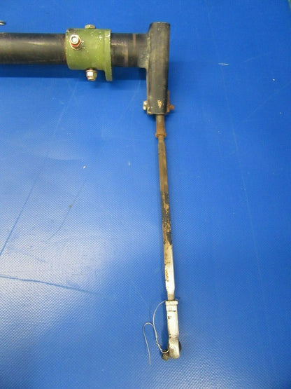 Piper Cherokee 140 Flap Torque Tube Assy 62705-000 (0419-212)