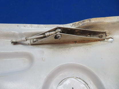 Cessna 310 / 310Q LH Main Gear Strut Door Assy OTBD P/N 0826002-206 (0923-351)