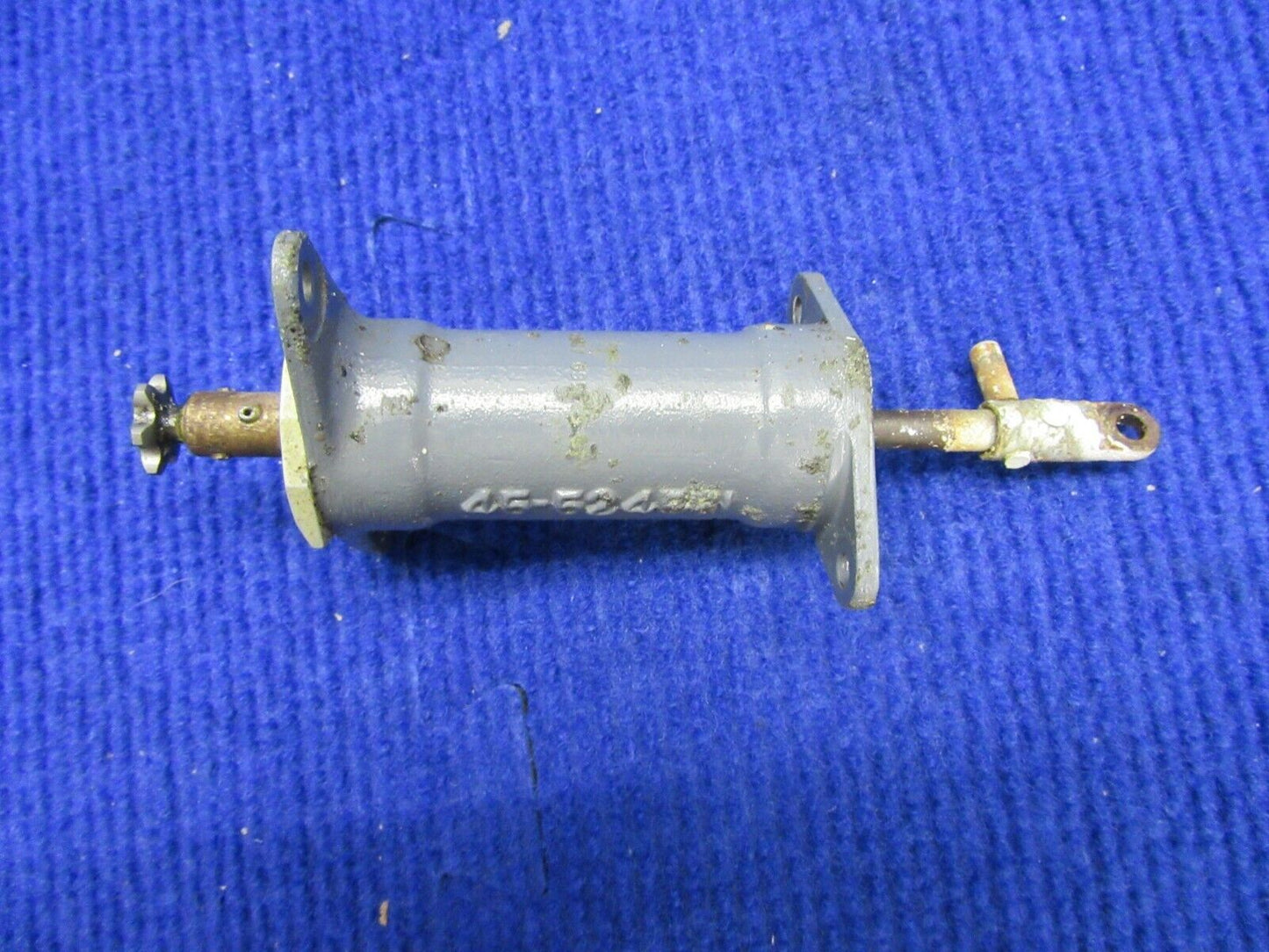 Beech Baron 95-B55 Trim Tab Actuator P/N 95-521000-603 (1221-405)