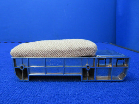 Piper Arm Rest RH P/N 66710 (0722-675)