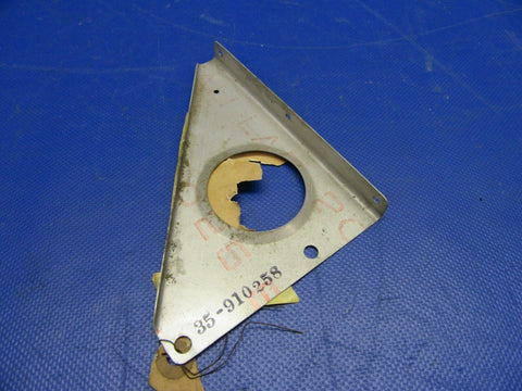 Beech "E-Series" Bonanza Baffle Support Bracket RH Rear 35-910258 NOS (1021-231)