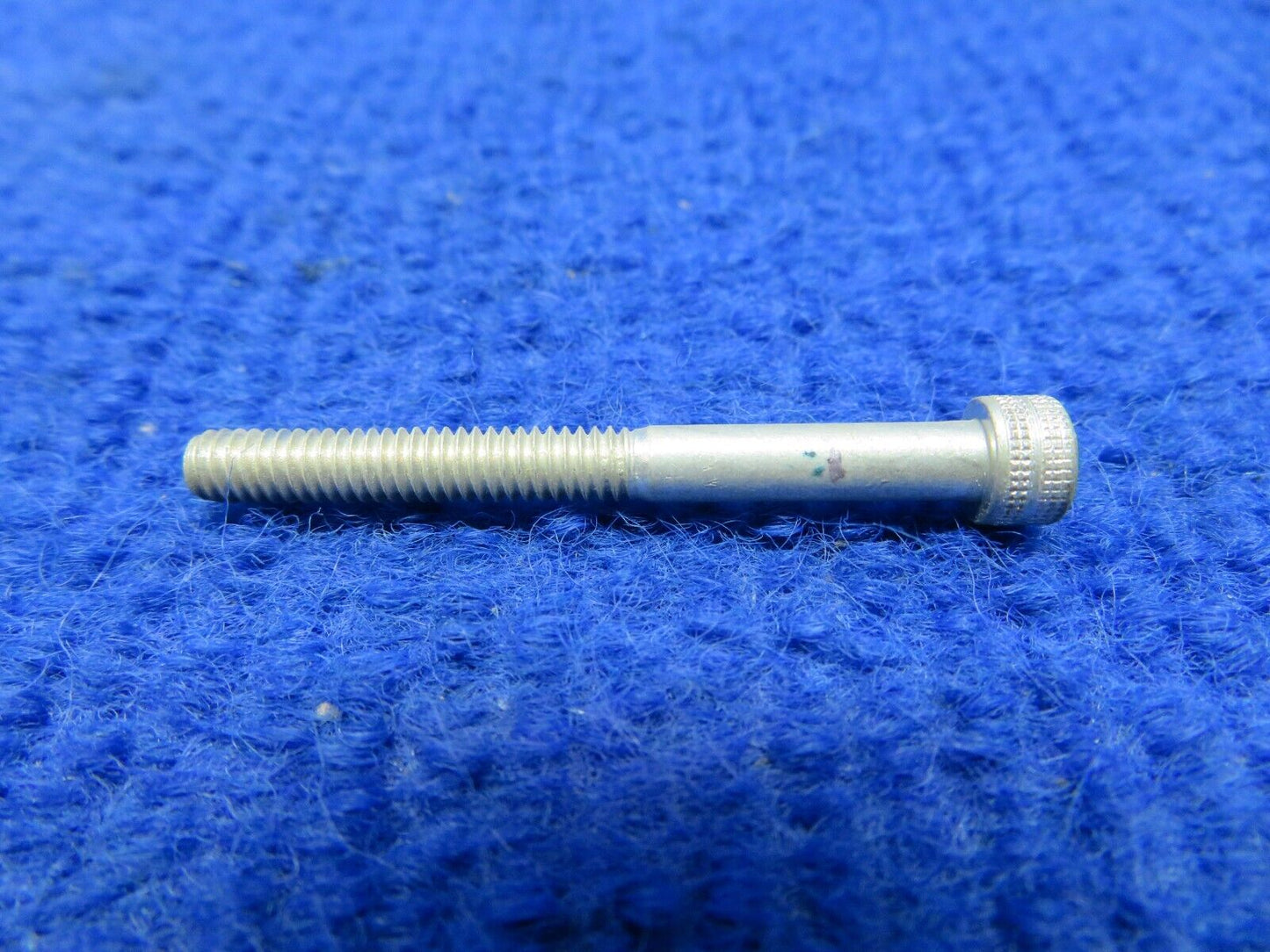 Beechcraft Screw P/N 05-341309 LOT OF 16 NOS (0722-688)