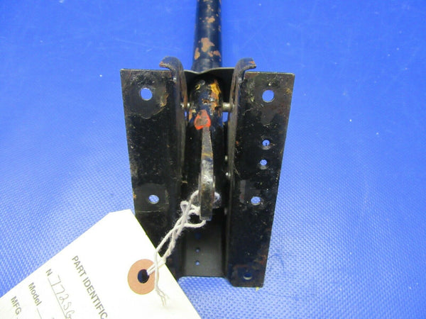 Piper PA-32RT-300 Lance Flap Control Lever P/N 62706-09, 62706-009 (0521-512)