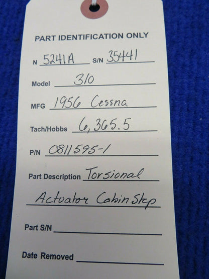 1956 Cessna 310 Torsional Actuator Cabin Step P/N 0811595-1 (0422-461)