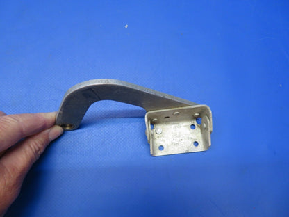 Cessna 210 / 210A RH Nose Gear Door Arm & Angle Assy P/N 1213252-1 (1122-432)