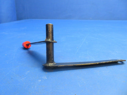 Piper PA-28R-201T Lever Assy Emergency Gear Extender P/N 67566-00 (1122-684)