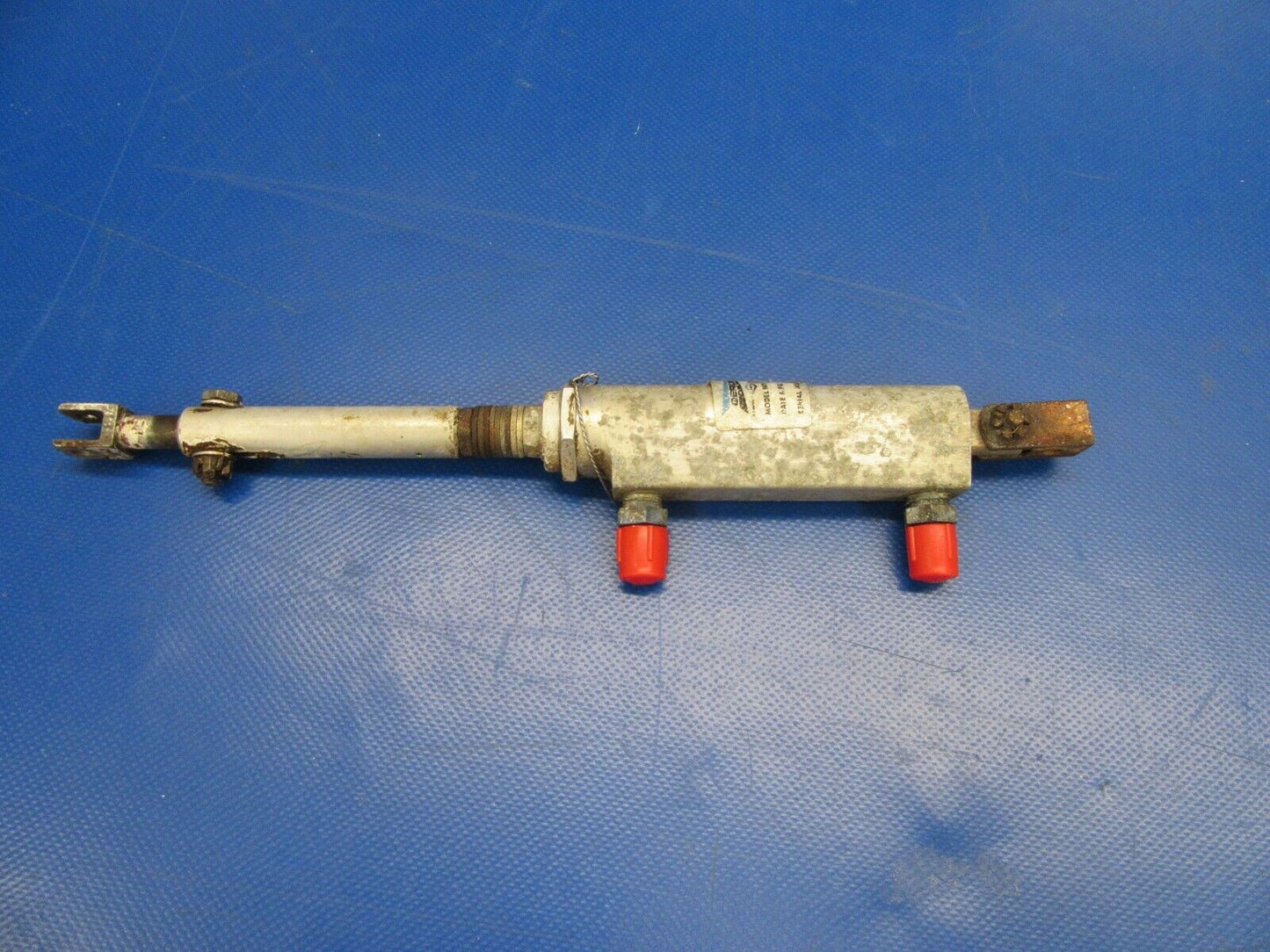 Beech Sierra C24R Gerdes Uplock Actuator Landing Gear 169-380057-3 (0719-132)