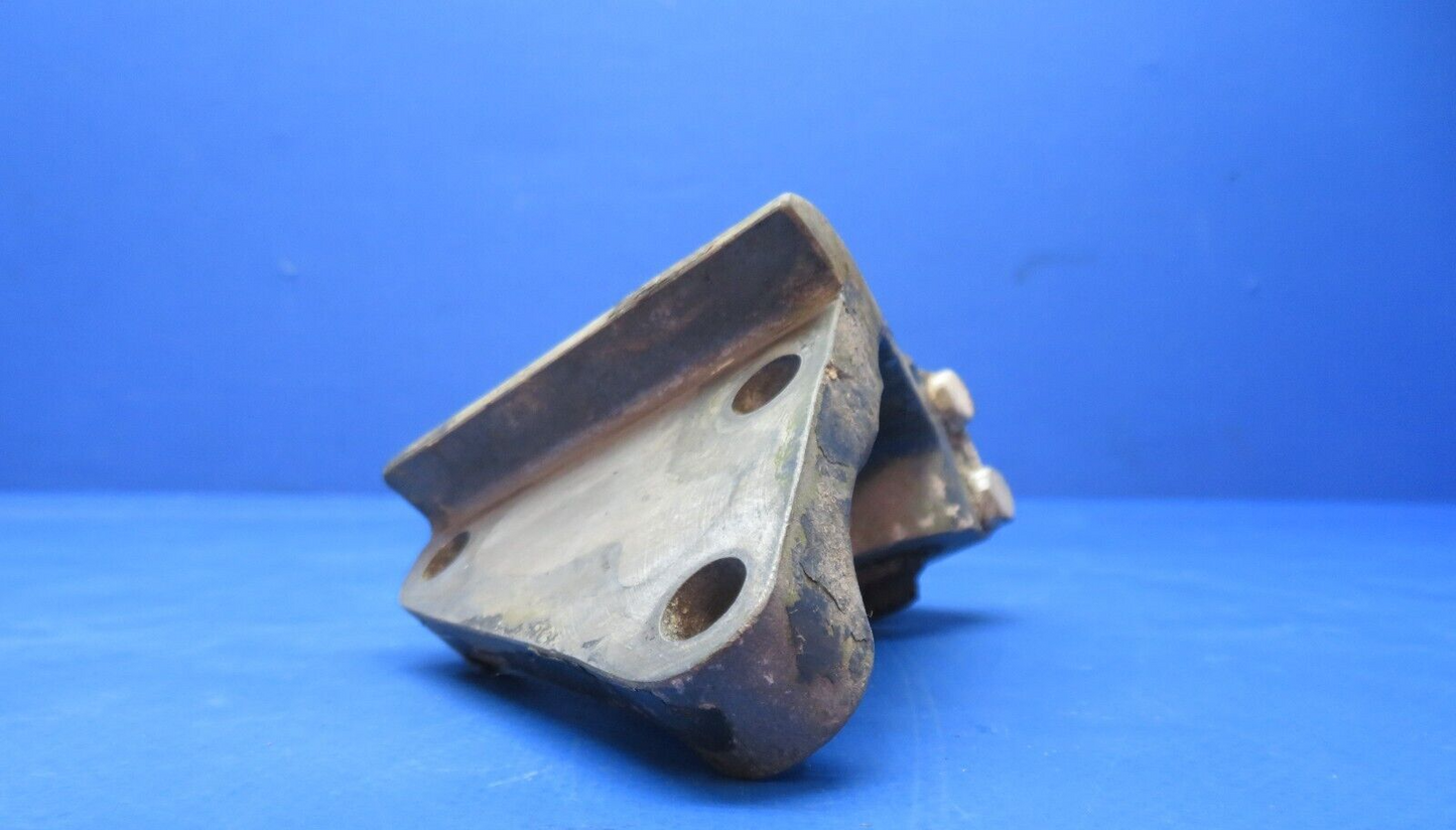 Continental O-300 LH AFT RH FWD Engine Mount Bracket P/N 40043 (0723-540)