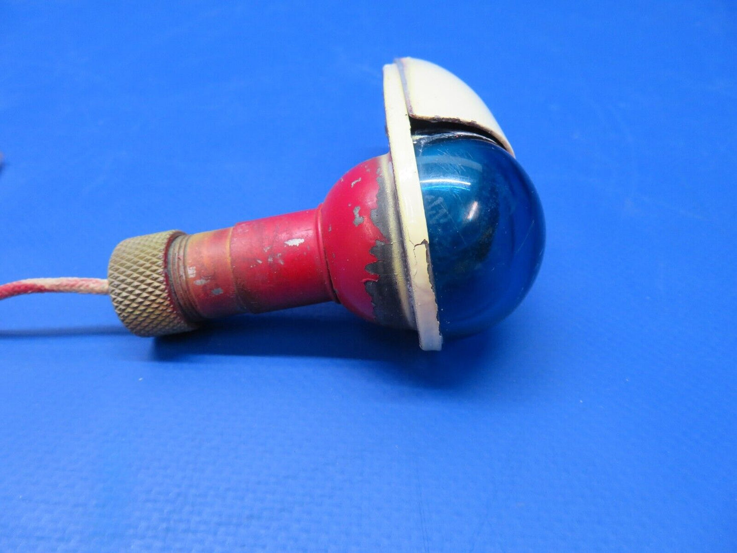 Beech C35 Bonanza RH Grimes Wing Position Light P/N 35-361702-4 (1122-133)