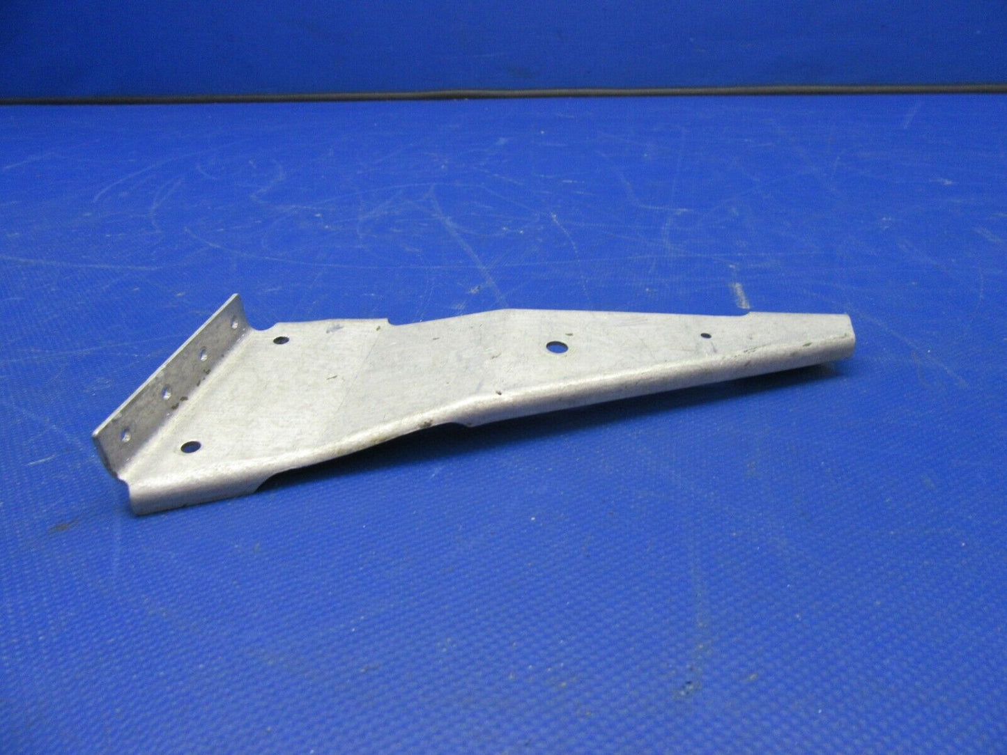 Cessna 185 Tail Wheel Steering Bracket RH OTBD P/N 0712309-8 (0821-667)