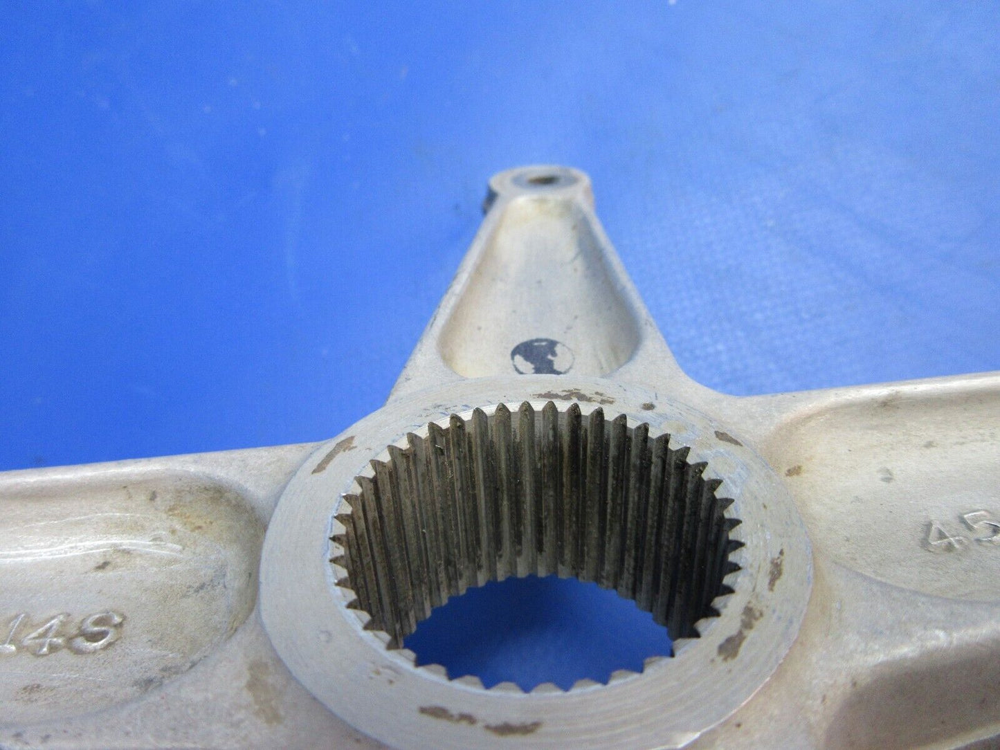 Beech C-35 Bonanza Main Gear Retract Actuator Arm P/N 45-810090 (1023-897)