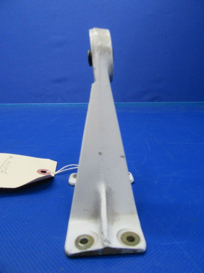 Cessna 310 R Bracket Aileron LH P/N 5024002-13 (0918-54)