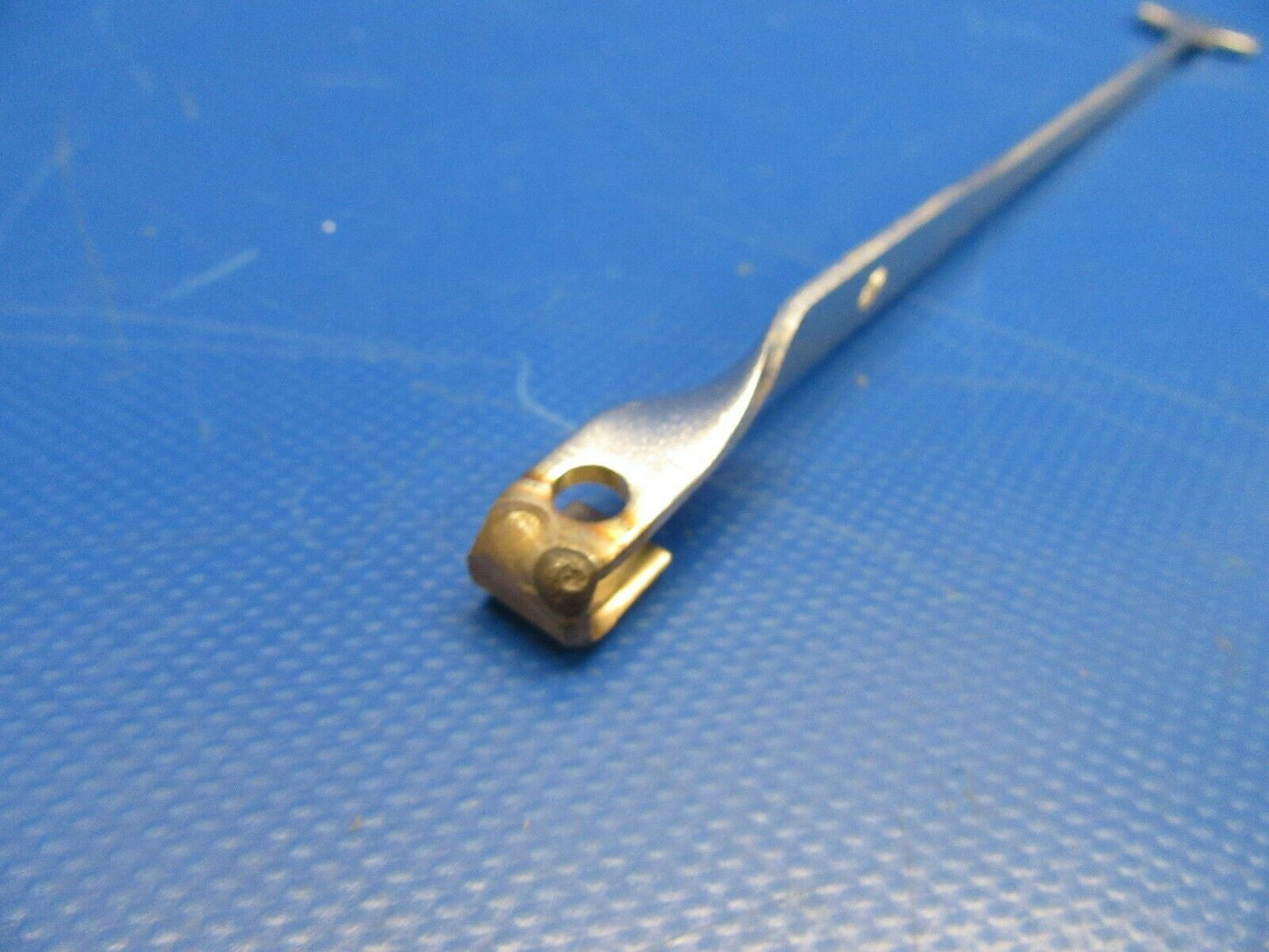 Piper PA28, 32 Handle Quick Drain P/N 65289-000 (0419-448)