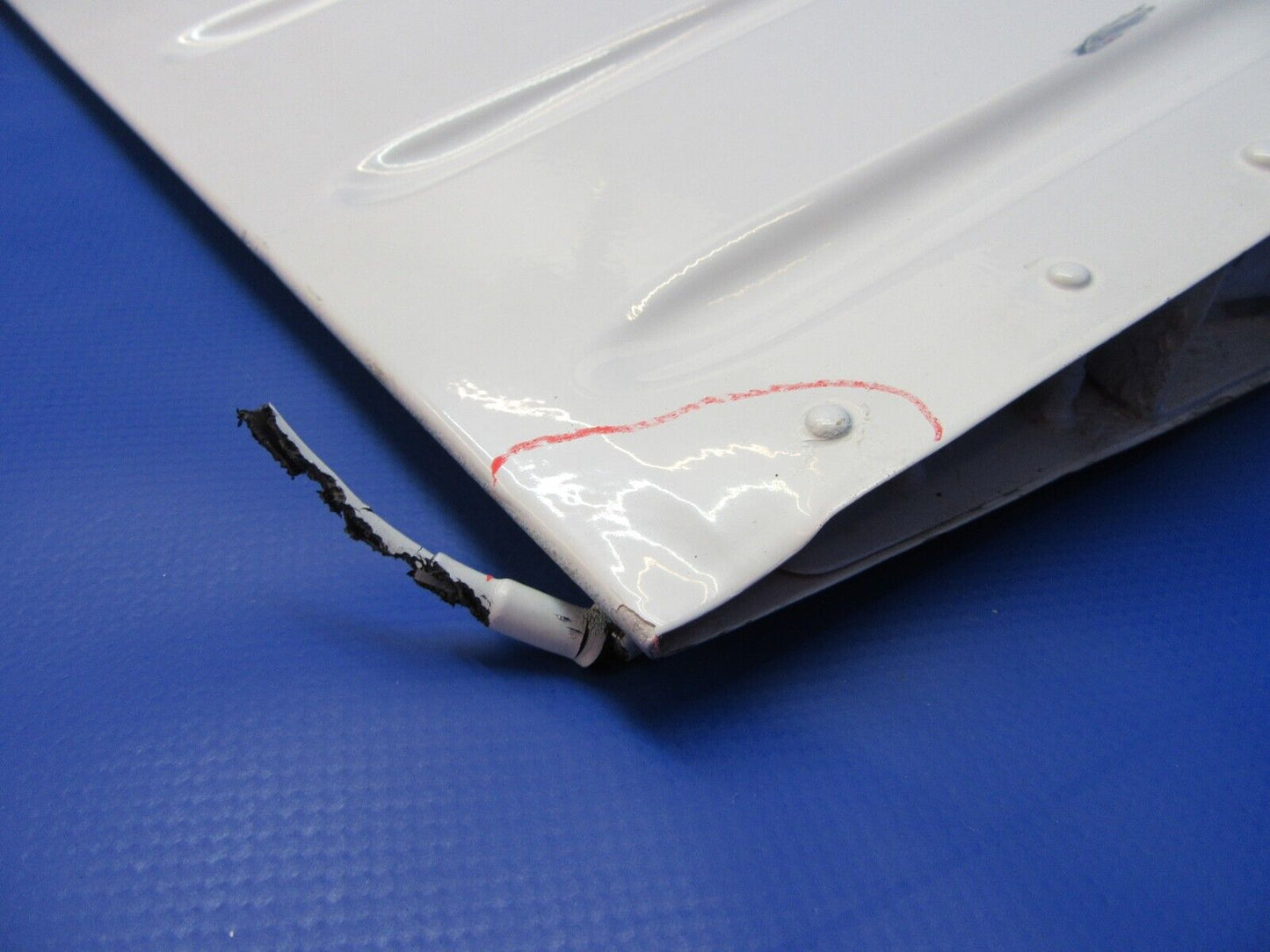 Piper PA-28 / PA-28R RH Aileron P/N 35640-25 (0922-203)