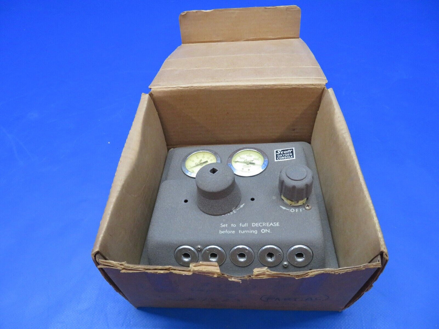 Cessna 310 Scott 8800 Oxygen Console Incomplete (1122-415)