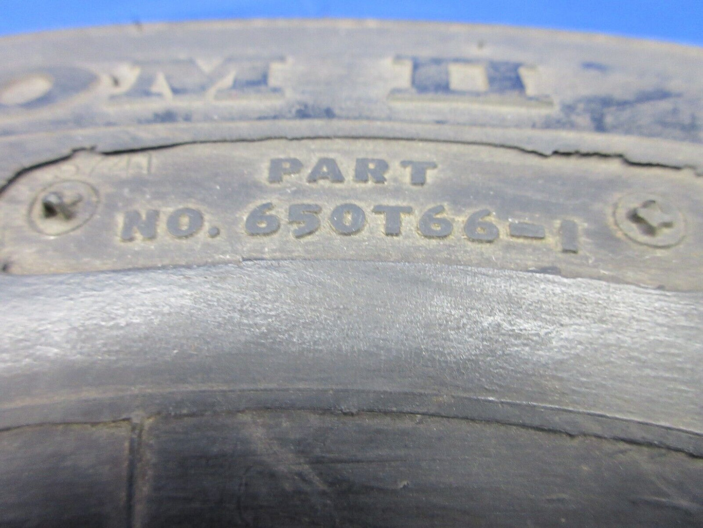 Goodyear Flight Custom II Tubeless Tire 6.50x10 P/N 650T66-1 NOS (0224-1608)