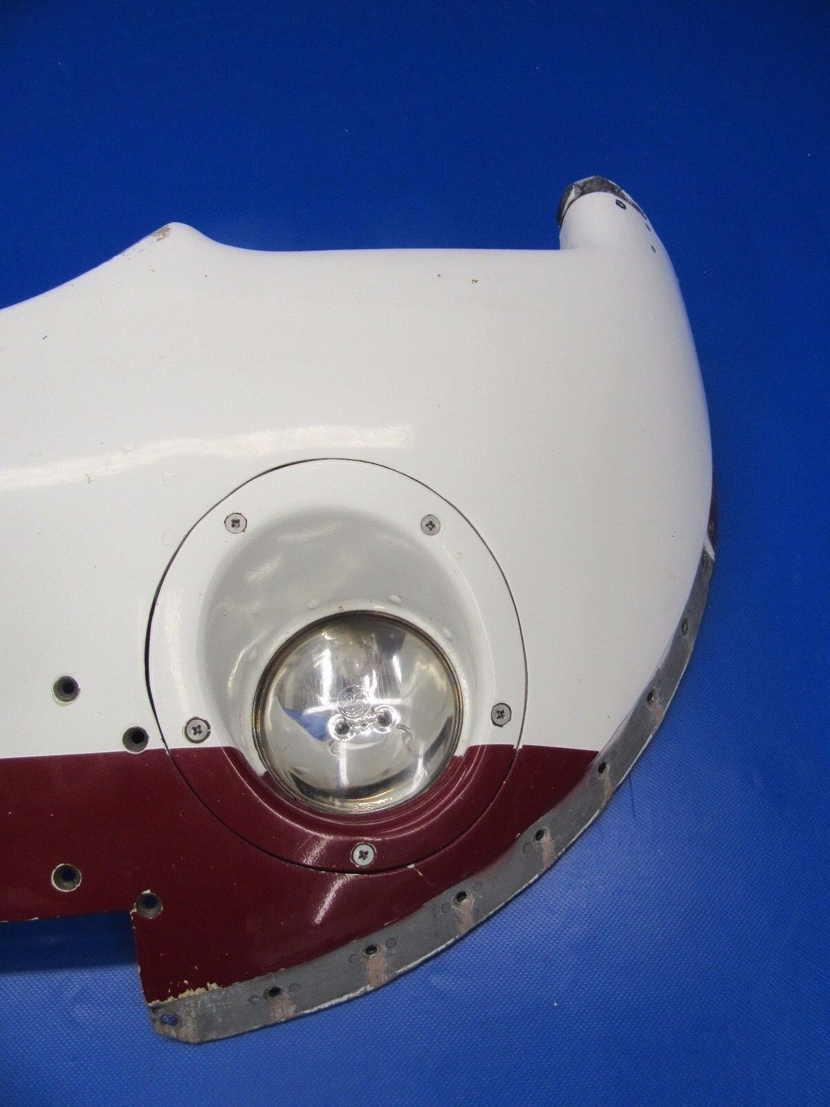 Cessna R182 Nose Cap Lower Cowl - Repairable- P/N 2252021-28 (0917-70)