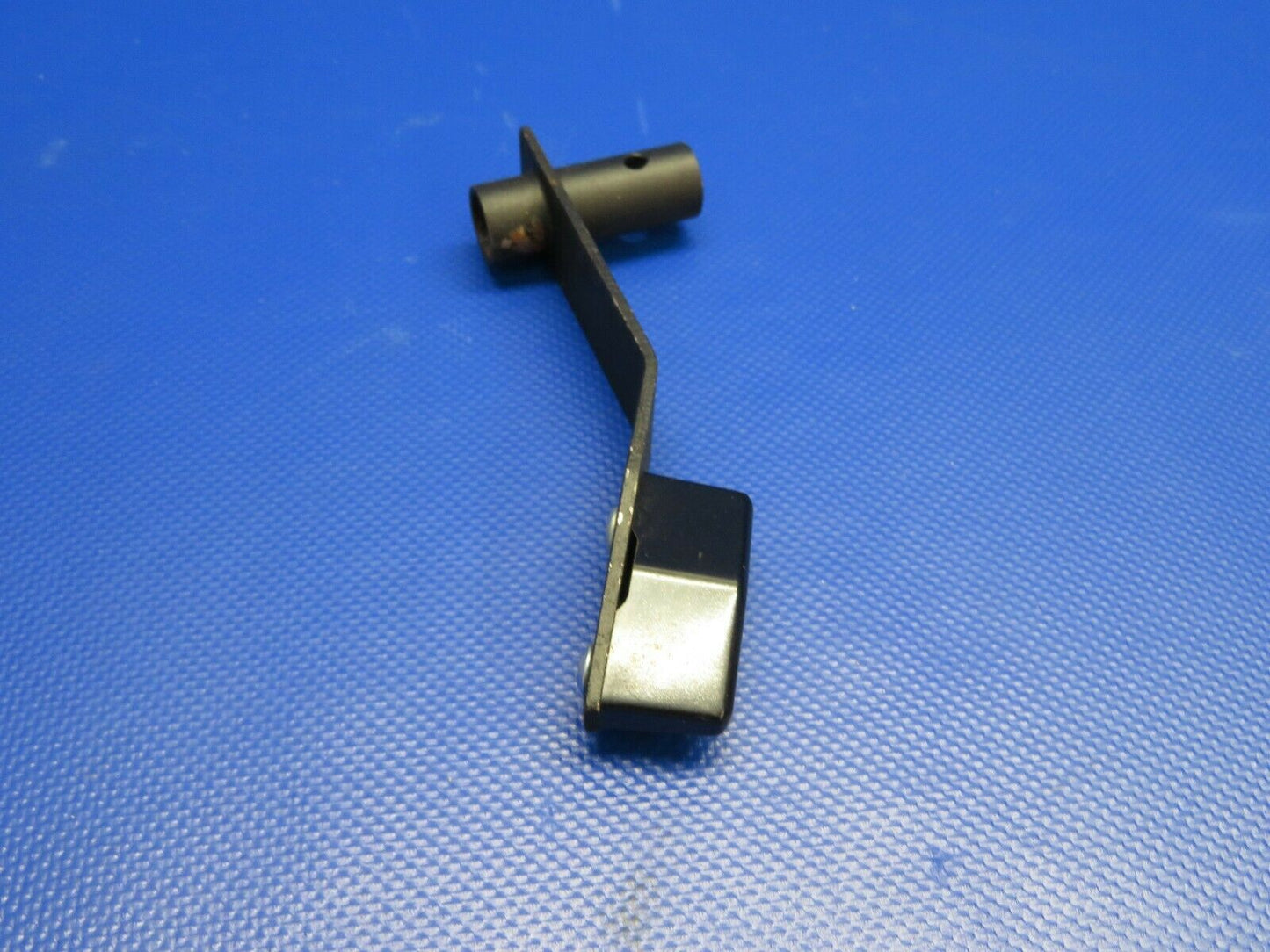 Piper Fuel Selector Lever P/N 69088-005, 69088-05 NOS (1120-344)