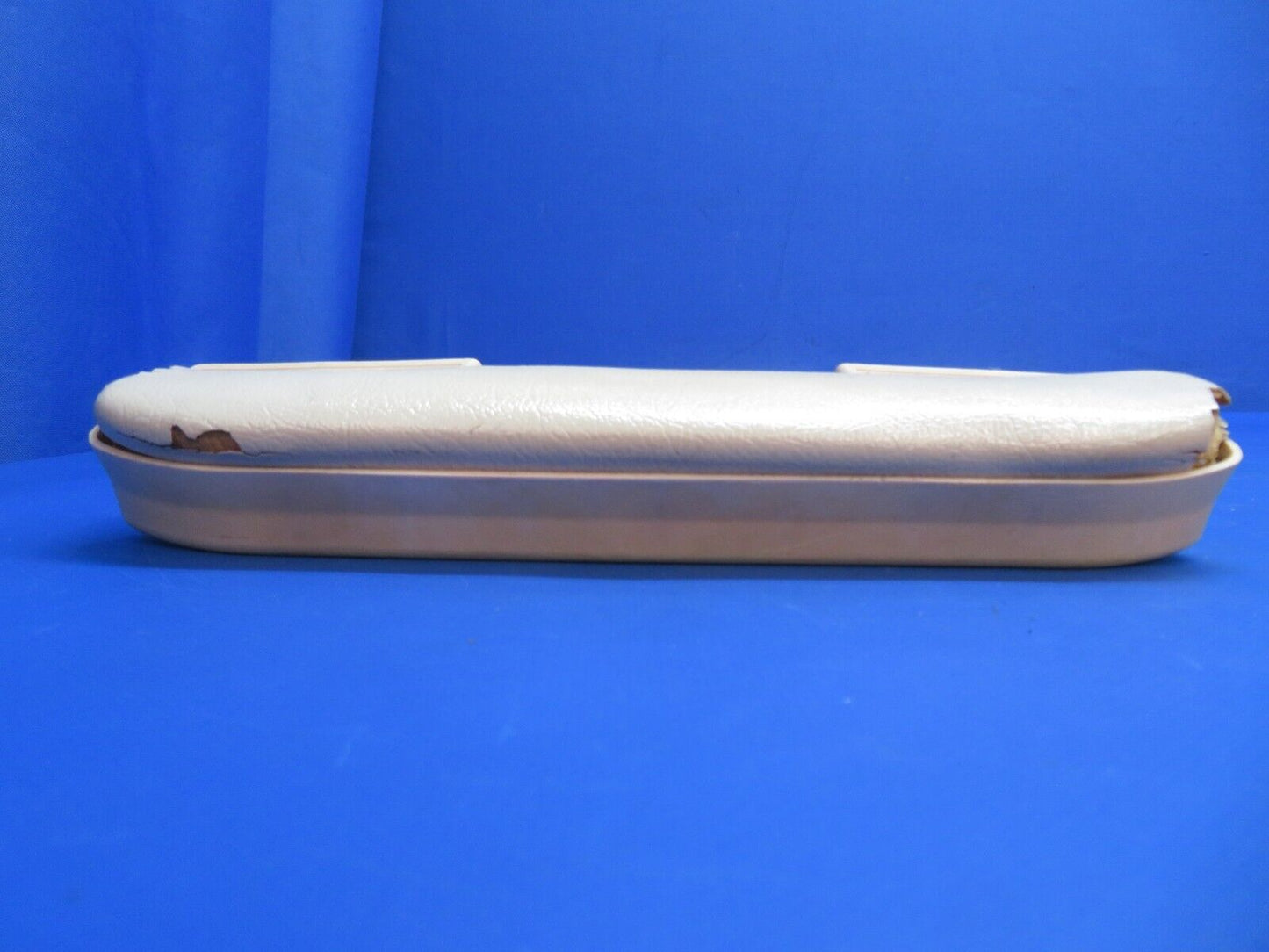 Cessna 172 / 172E Armrest Assy LH / RH Cabin Door P/N 1414082-7 (0223-604)