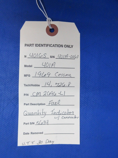 Cessna 401 / 401A Fuel Quantity Indicator w/ Connector P/N CM2696-L1 (1123-882)
