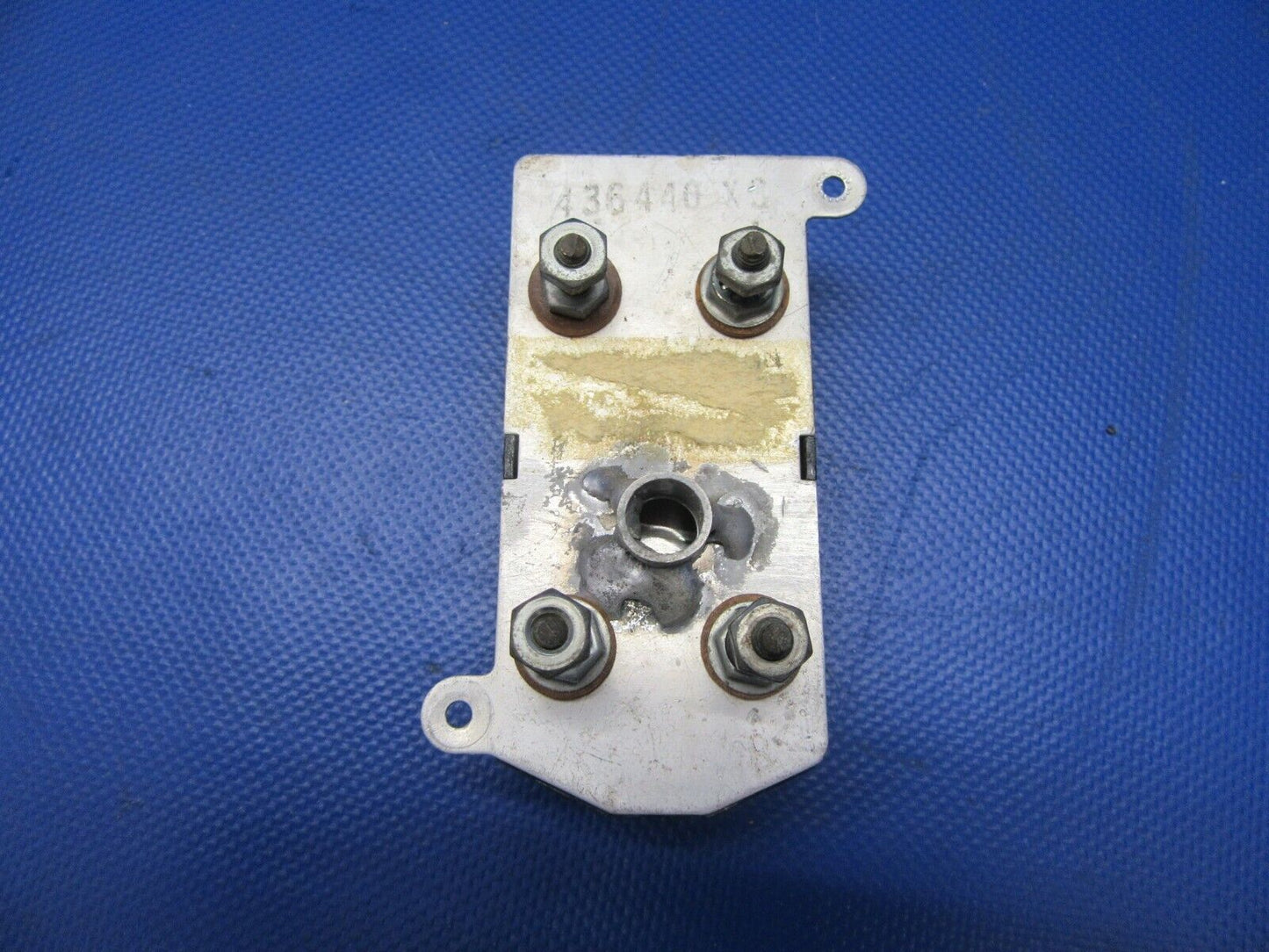 Cessna 177RG Instrument Cluster Cyl Head Temp / Amperes C669509-0103 (0621-373)
