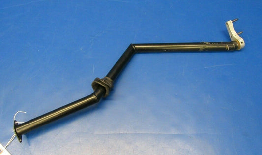 Diamond DA40-180 Torsion Tube RH Flap P/N DA4-2753-26-00 (0219-371)