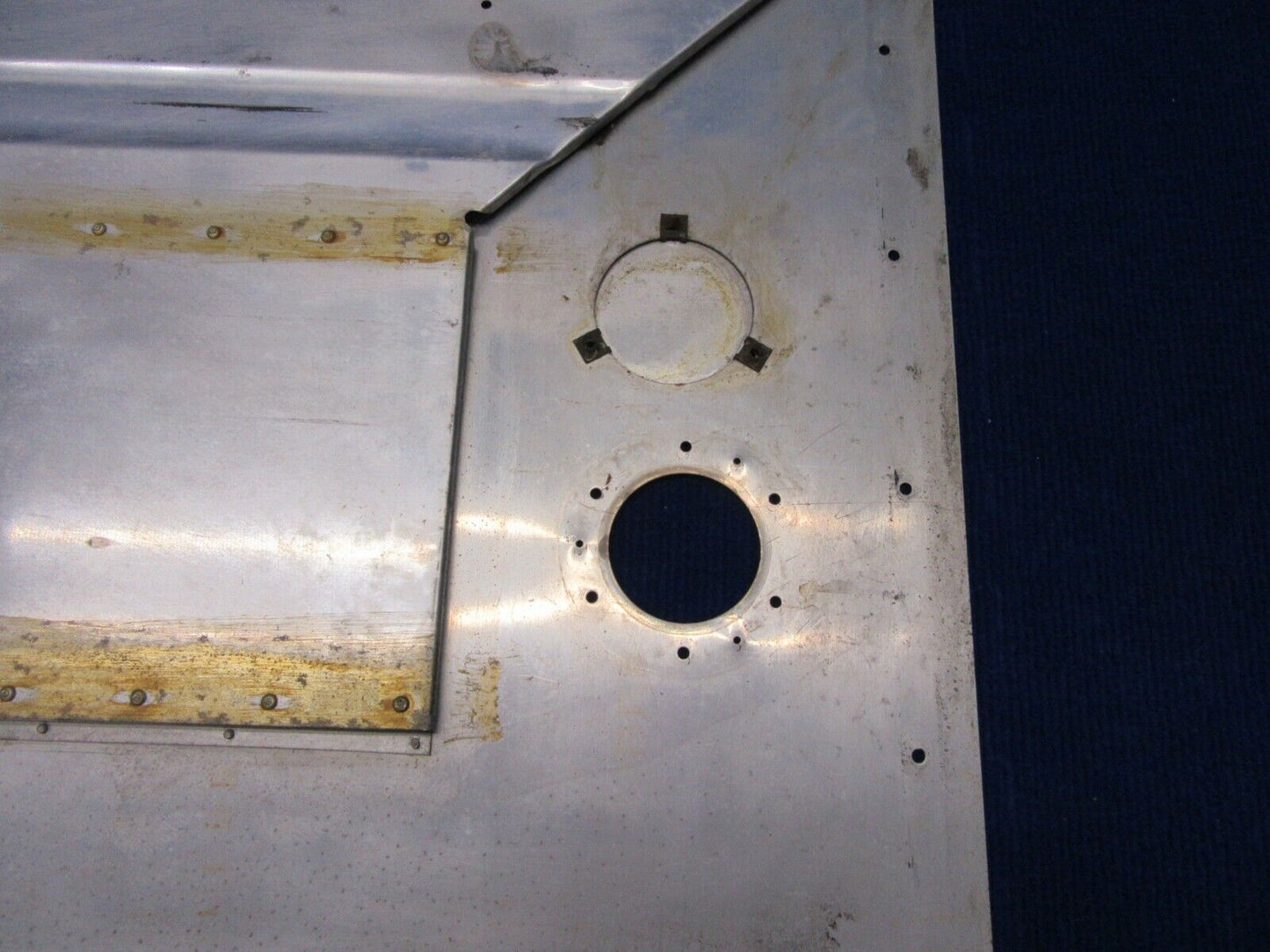 Cessna 172 Fuel Tank Cover LH P/N 0523521 (1221-440)