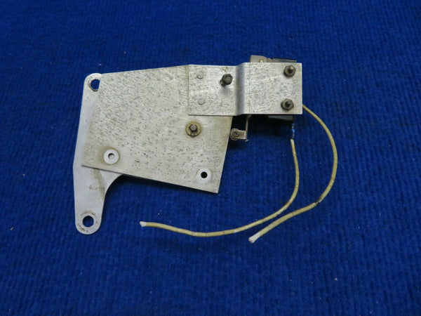 Beech 58 Baron Heat Control Bellcrank & Switch P/N 95-550002-31 (0322-769)