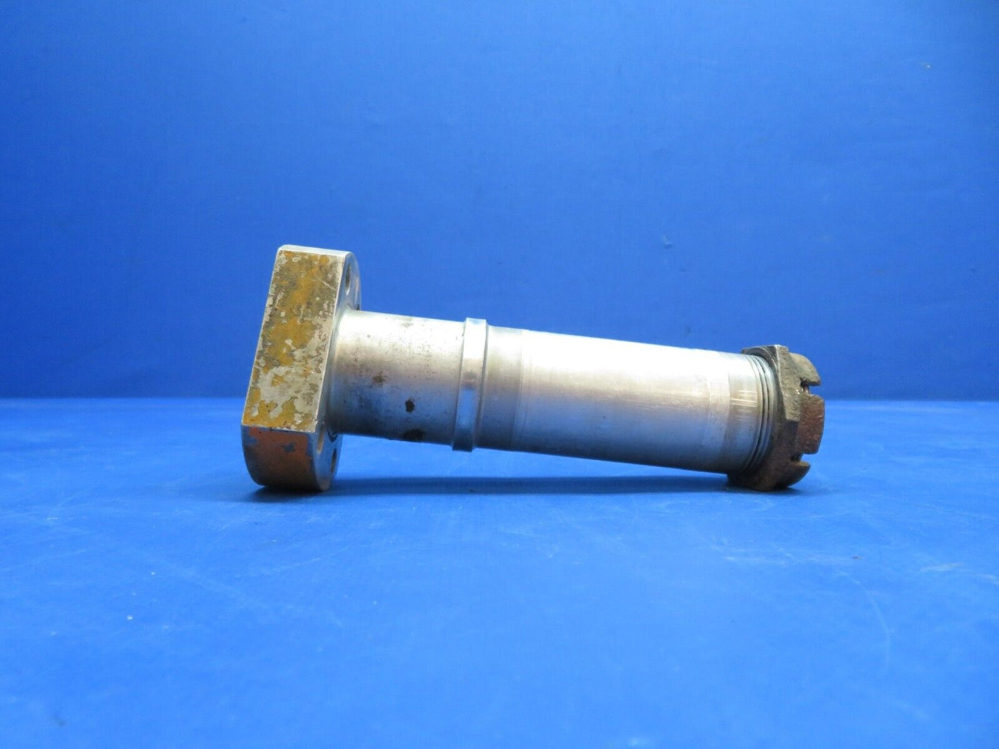 Early Cessna 182 Axle -Solid Aluminum Main Gear P/N 0541124-1 (1023-306)