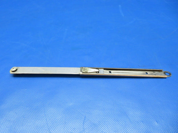 Cessna 401 / 401A Nacelle Baggage Door Step Assy P/N 5211183-1 (0124-226)