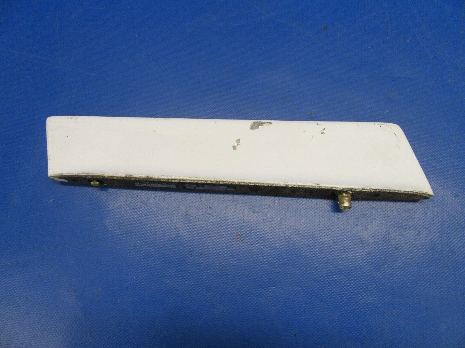 Communication Components Antenna P/N 35-5016 (0219-164)